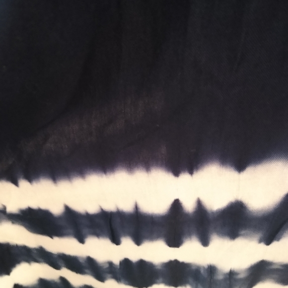 Beaches & Boho Hand Dyed 2 Way Beach Swim Cover-up, size Large - Picture 3 of 10